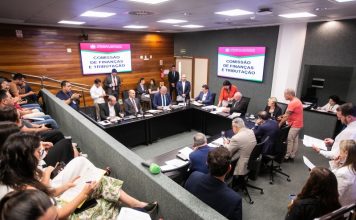 ALESC: COMISSÃO DE FINANÇAS APROVA 20 PROJETOS E PAUTA AUDIÊNCIA SOBRE IMPACTO DA REFORMA TRIBUTÁRIA NOS MUNICÍPIOS