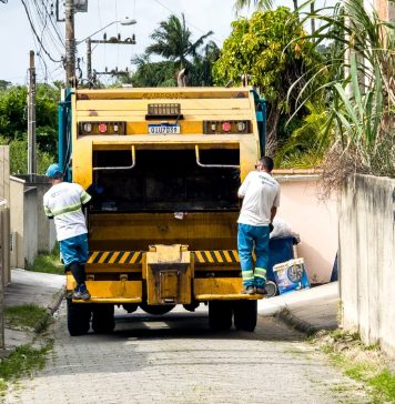 FLORIANÓPOLIS: PREFEITURA AMPLIA COLETA DE LIXO NOS BALNEÁRIOS PARA ATENDER ALTA DEMANDA DA TEMPORADA DE VERÃO