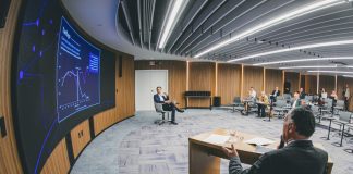 INDÚSTRIA DE SC DESACELERA EM 2025, MAS DIVERSIFICAÇÃO EVITA QUEDA MAIOR