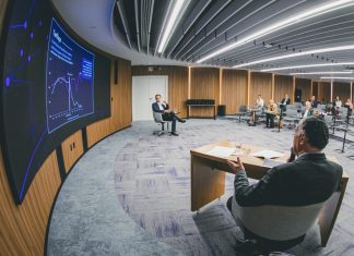 INDÚSTRIA DE SC DESACELERA EM 2025, MAS DIVERSIFICAÇÃO EVITA QUEDA MAIOR