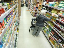 COMÉRCIO CATARINENSE CRESCE QUASE QUATRO VEZES MAIS QUE O BRASIL E SEGUE ENTRE OS LÍDERES NACIONAIS