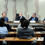 GOVERNADOR JORGINHO MELLO APRESENTA AO SENADO MODELO DE COMBATE ÀS FACÇÕES E AO CRIME ORGANIZADO EM SC