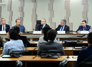 GOVERNADOR JORGINHO MELLO APRESENTA AO SENADO MODELO DE COMBATE ÀS FACÇÕES E AO CRIME ORGANIZADO EM SC