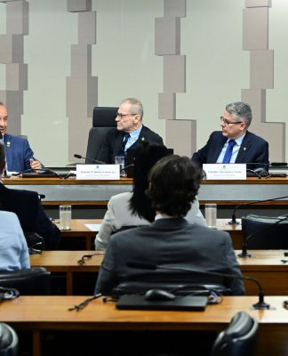 GOVERNADOR JORGINHO MELLO APRESENTA AO SENADO MODELO DE COMBATE ÀS FACÇÕES E AO CRIME ORGANIZADO EM SC
