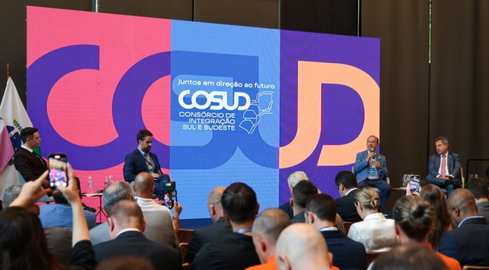 GOVERNADOR JORGINHO MELLO DEFENDE TECNOLOGIA E INTEGRAÇÃO PARA REFORÇAR A SEGURANÇA NO COSUD