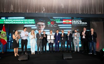 JORGINHO MELLO LANÇA MAIOR PROGRAMA DE QUALIFICAÇÃO EM TECNOLOGIA E IA DE SC: SCTEC DEVE IMPACTAR 155 MIL PESSOAS