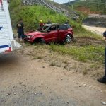 TRÊS PESSOAS MORREM APÓS CARRO SER ARRASTADO PELA CORRENTEZA EM PALHOÇA DURANTE FORTE CHUVA