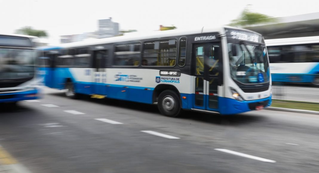 TRANSPORTE PÚBLICO DE FLORIANÓPOLIS DEIXA DE ACEITAR DINHEIRO EMBARCADO A PARTIR DESTA SEGUNDA-FEIRA