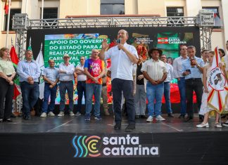 CARNAVAL DE JOAÇABA SE CONSOLIDA COMO OPÇÃO DE TURISMO EM SC COM O TRADICIONAL DESFILE DAS ESCOLAS DE SAMBA