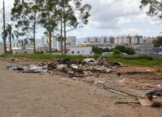 SÃO JOSÉ INTENSIFICA FISCALIZAÇÃO E MULTA DESCARTE IRREGULAR DE LIXO COM CAMPANHA “SÃO JOSÉ EM ORDEM”