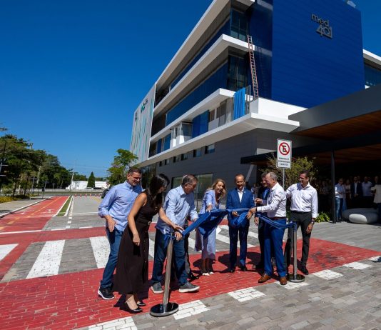 GOVERNADOR PARTICIPA DA INAUGURAÇÃO DO COMPLEXO MED-401 EM FLORIANÓPOLIS E REFORÇA A REDE DE SAÚDE EM SANTA CATARINA