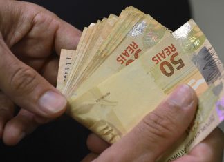 CRÉDITO DESACELERA E REFLETE ATIVIDADE ECONÔMICA E JURO ALTO, DIZ FEBRABAN