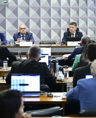 CPMI DO INSS AVANÇA SOBRE FRAUDES BILIONÁRIAS E APROVA PEDIDOS DE PRISÃO E QUEBRA DE SIGILO DE SERVIDORES E EMPRESAS