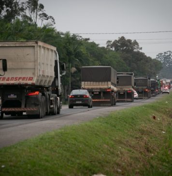 CONGESTIONAMENTOS, MORTES E COBRANÇAS NA ALESC: DEPUTADOS PRESSIONAM GOVERNO FEDERAL POR OBRAS URGENTES NAS BRS DE SC