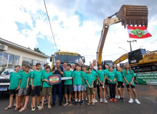 GOVERNADOR LIBERA MAIS DE R$ 20 MILHÕES EM INVESTIMENTOS E REFORÇA INFRAESTRUTURA, EDUCAÇÃO E MOBILIDADE EM MONDAÍ