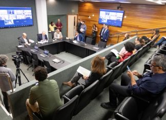 CADASTRO ESTADUAL DE PESSOAS COM DEFICIÊNCIA AVANÇA NA ALESC E COMISSÃO AMPLIA DEBATE SOBRE INCLUSÃO