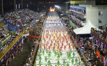 CARNAVAL 2026: FLORIANÓPOLIS ABRE DESFILES DAS ESCOLAS DE SAMBA NA PASSARELA NEGO QUIRIDO