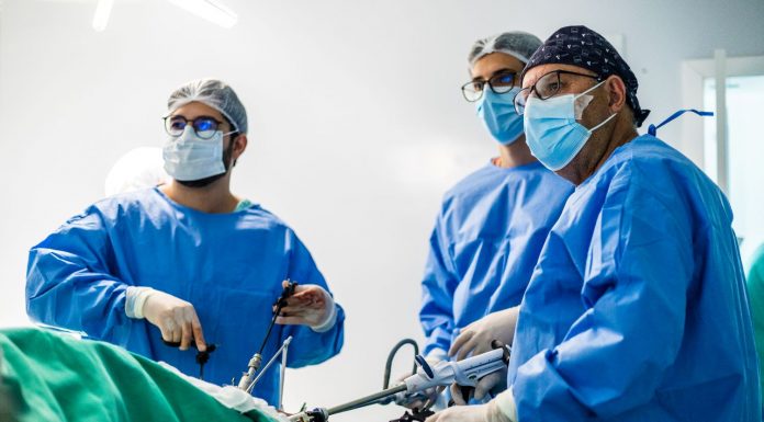 SANTA CATARINA AMPLIA CIRURGIAS BARIÁTRICAS EM 550% E REALIZA MAIS DE 2,2 MIL PROCEDIMENTOS EM 2025
