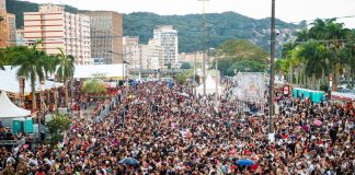 CARNAVAL DE FLORIANÓPOLIS REÚNE 1,6 MILHÃO DE FOLIÕES E MOVIMENTA R$ 372 MILHÕES NA ECONOMIA