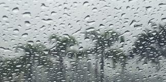 TEMPORAIS E CHUVA PERSISTENTE MARCAM O FIM DE SEMANA EM SC