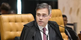 MENDONÇA DEVOLVE DADOS SIGILOSOS DE VORCARO À CPMI DO INSS