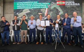 NA ABERTURA DA COPERCAMPOS, GOVERNADOR LANÇA CAR DIGITAL E PROMETE REDUZIR EM 90% O TEMPO DE ANÁLISE AMBIENTAL NO CAMPO