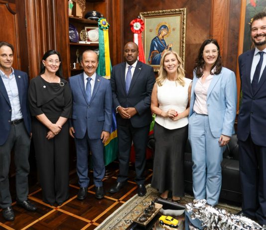 SANTA CATARINA APRESENTA POTENCIAL ECONÔMICO E EDUCACIONAL A RUANDA E MIRA NOVAS PARCERIAS INTERNACIONAIS