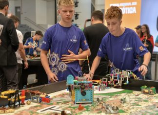 RUMO AO NACIONAL: 148 ESTUDANTES DA REDE SESI/SC DISPUTAM CAMPEONATO DE ROBÓTICA EM SÃO PAULO