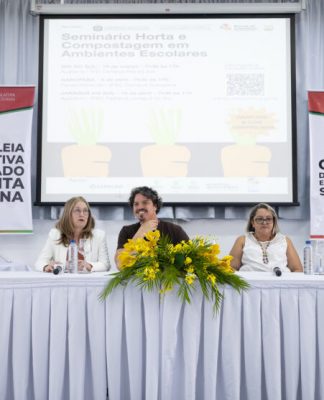 DA SALA DE AULA AO CANTEIRO: SEMINÁRIO DA ALESC EM RIO DO SUL TRANSFORMA ESCOLAS EM ESPAÇOS DE SUSTENTABILIDADE E APRENDIZAGEM PRÁTICA