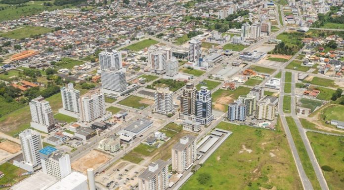 IPTU 2026 EM PALHOÇA: CONTRIBUINTES TÊM ATÉ 30 DE MARÇO PARA GARANTIR DESCONTOS DE ATÉ 25%