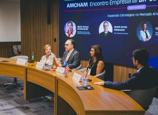 EVENTO NA FIESC: INDÚSTRIA CATARINENSE MIRA OS EUA EM MEIO A TENSÕES GLOBAIS E VÊ OPORTUNIDADES ESTRATÉGICAS