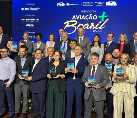 EXCELÊNCIA NOS CÉUS: SANTA CATARINA DOMINA A AVIAÇÃO NACIONAL E CONQUISTA DOIS DOS PRINCIPAIS PRÊMIOS DO BRASIL