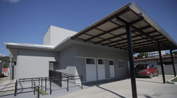 FLORIANÓPOLIS INAUGURA PRIMEIRO ENTREPOSTO PÚBLICO DE PESCADO E PROMETE TRANSFORMAR A VIDA DE PESCADORES ARTESANAIS