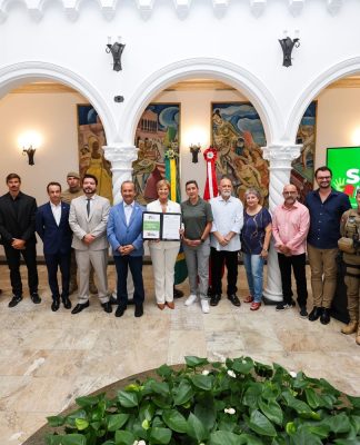 SANTA CATARINA LANÇA “SC EM LIBRAS” E AMPLIA ACESSO DE SURDOS AOS SERVIÇOS PÚBLICOS EM TODO O ESTADO