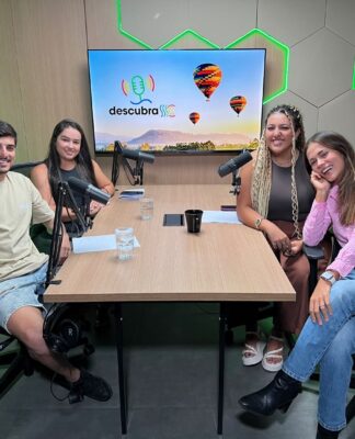 PODCAST DESCUBRA SC ESTREIA COM ROTEIRO PELAS JOIAS ESCONDIDAS DO LITORAL CATARINENSE