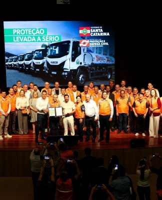 GOVERNO DE SANTA CATARINA ANUNCIA R$ 257 MILHÕES PARA PREVENÇÃO DE DESASTRES E REFORÇO DA DEFESA CIVIL