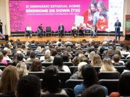 INCLUSÃO EM PAUTA: SEMINÁRIO NA ALESC DESTACA PROTAGONISMO E COMBATE À SOLIDÃO DE PESSOAS COM SÍNDROME DE DOWN