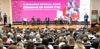 INCLUSÃO EM PAUTA: SEMINÁRIO NA ALESC DESTACA PROTAGONISMO E COMBATE À SOLIDÃO DE PESSOAS COM SÍNDROME DE DOWN