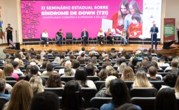 INCLUSÃO EM PAUTA: SEMINÁRIO NA ALESC DESTACA PROTAGONISMO E COMBATE À SOLIDÃO DE PESSOAS COM SÍNDROME DE DOWN