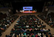 POSSE DE 414 NOVOS SERVIDORES REFORÇA REDE ESTADUAL E MARCA AVANÇO HISTÓRICO NA EDUCAÇÃO DE SC