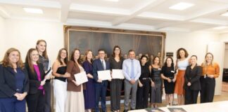 ALESC HOMENAGEIA FCDL-SC E DESTACA PROTAGONISMO FEMININO NO EMPREENDEDORISMO CATARINENSE
