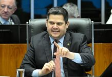 BANCO MASTER: DAVI ALCOLUMBRE DIZ QUE LEITURA DE PEDIDOS DE CPMI É DECISÃO DA PRESIDÊNCIA DO CONGRESSO