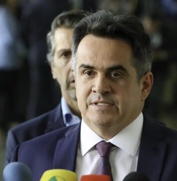 Senador Ciro Nogueira é alvo de restrições impostas pelo STF após investigação da Polícia Federal apontar suposto favorecimento ao Banco Master em troca de benefícios financeiros e vantagens pessoais. (Fabio Rodrigues Pozzebom/Agência Brasil)