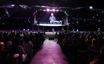 JORGINHO MELLO DESTACA FORÇA DA ADVOCACIA CATARINENSE E PROTAGONISMO SOCIAL DE SC NA ABERTURA DA MAIOR CONFERÊNCIA JURÍDICA DO ESTADO