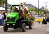 ANIVERSÁRIO DE MELEIRO: JORGINHO MELLO PARTICIPA DE DESFILE COM 1390 TRATORES E DESTACA A FORÇA DAS PEQUENAS PROPRIEDADES PARA A AGRICULTURA CATARINENSE