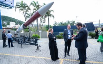 SANTA CATARINA APRESENTA TECNOLOGIAS ESTRATÉGICAS ÀS FORÇAS ARMADAS PARA REDUZIR DEPENDÊNCIA EXTERNA