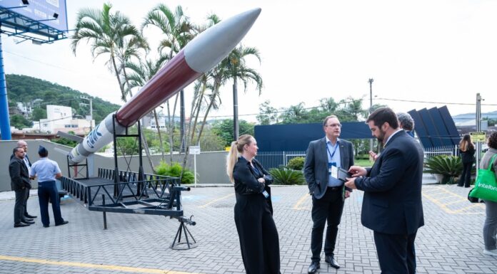 SANTA CATARINA APRESENTA TECNOLOGIAS ESTRATÉGICAS ÀS FORÇAS ARMADAS PARA REDUZIR DEPENDÊNCIA EXTERNA
