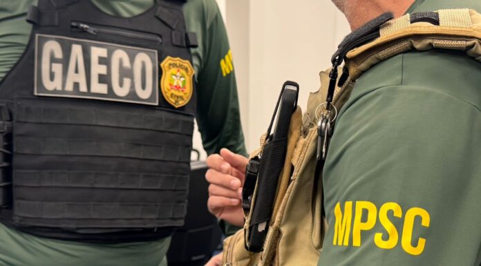 MPSC BLOQUEIA R$ 54,3 MILHÕES EM BENS DE INVESTIGADOS POR FRAUDES EM LICITAÇÕES EM BLUMENAU E REGIÃO
