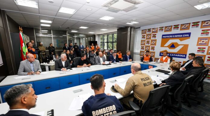 SANTA CATARINA ENTRA EM ALERTA: GOVERNO MOBILIZA FORÇA-TAREFA CONTRA EVENTOS CLIMÁTICOS EXTREMOS