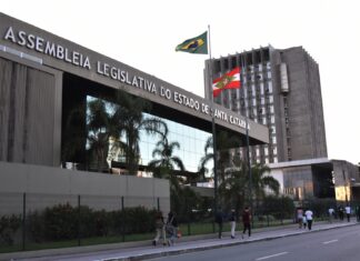 MINISTRA DA CULTURA PARTICIPA DE ENCONTRO NA ALESC PARA DEBATER POLÍTICAS CULTURAIS EM SANTA CATARINA